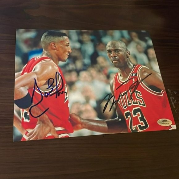 Other - Michael Jordan Scottie pippen autographed 8x10 photo